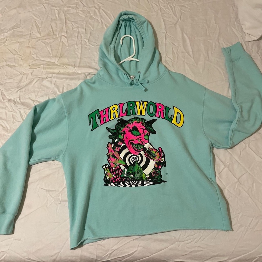 Mens Large Turquoise Hoodie. Loose fit at the bottom.
